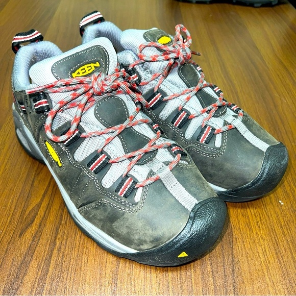 KEEN Utility Men's Detroit XT Low Steel Toe Work Shoe 8D